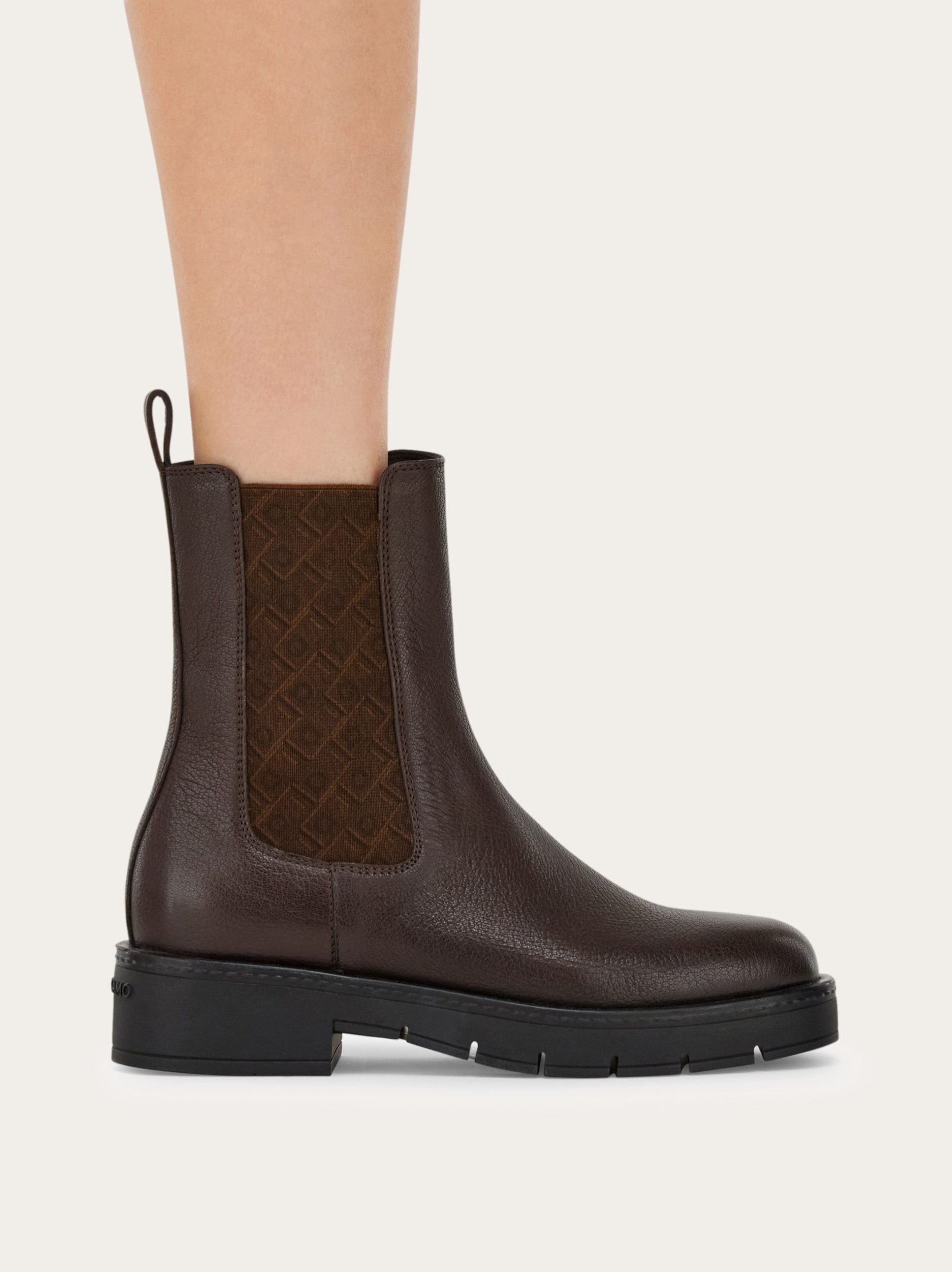 Ferragamo Chelsea boot - Image 5